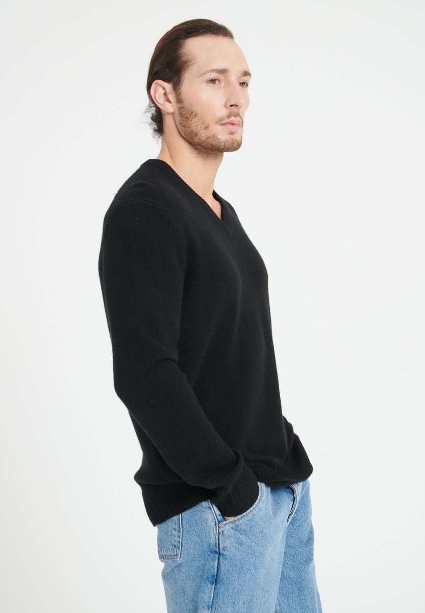 Pull col V homme en cachemire 4 fils noir - LUKE 13